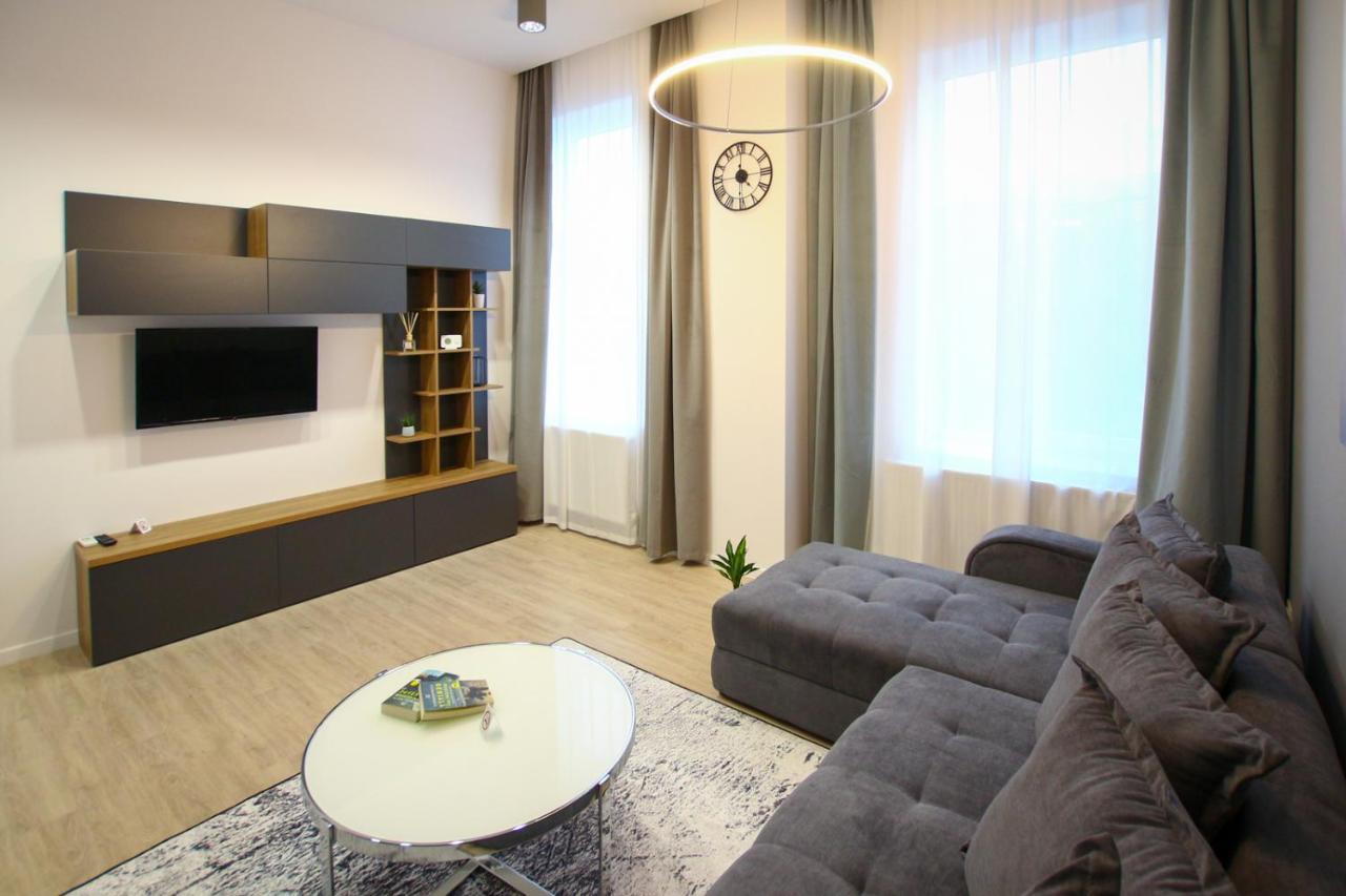 Mianelly Center Apartment Констанца Екстериор снимка