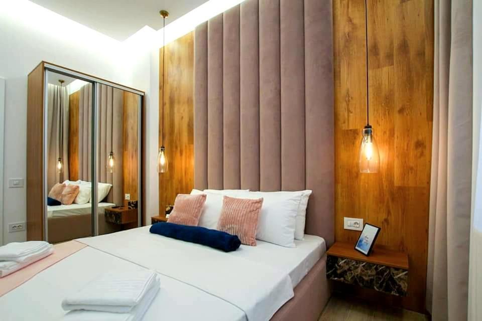 Mianelly Center Apartment Констанца Екстериор снимка